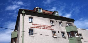 Wo geht's hier zum ESC-Fan-Café?